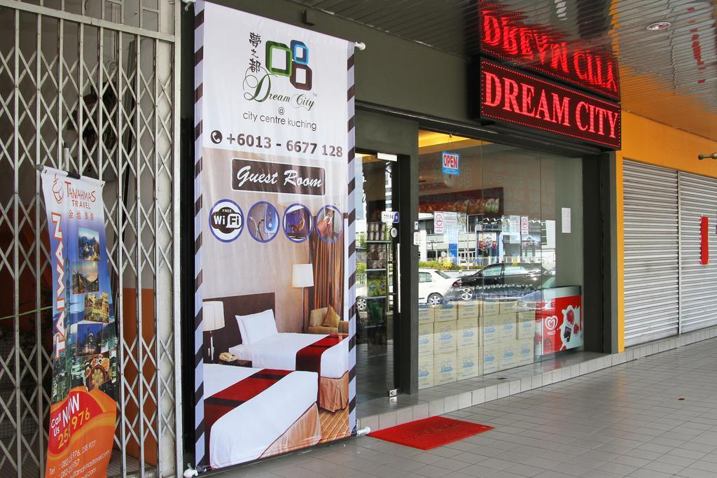 Dream City Kuching Exteriör bild